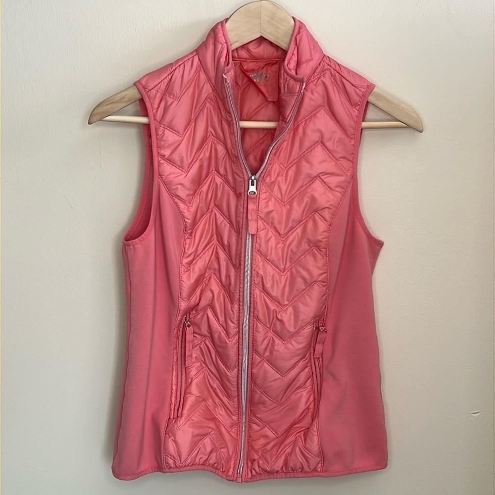 MAURICES IN MOTION SMALL PINK AND SILVER QUILTED PUFFER VEST WITH POCKETS